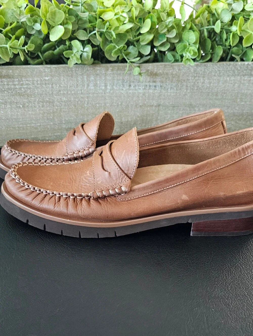 Brioso Women's Tan Leather Penny Loafers Classic Slip-On Flats Size 10 - Picture 4 of 11